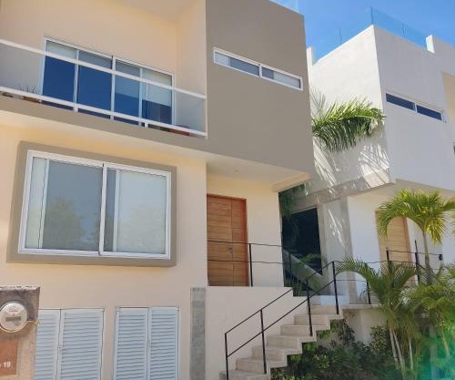 Casa Joya - Luxury 3 Bed 4 Bath Home with View - Puntarena