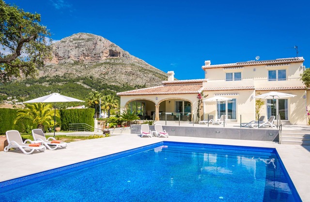 Casa Juana - Special Offer ﻿Free pool heating in April and May 2023