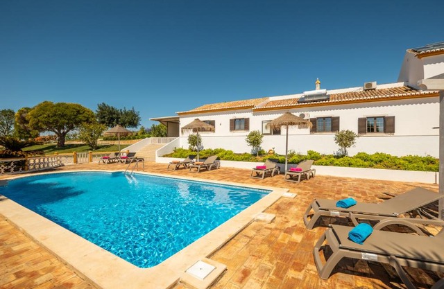 Casa Katarina - Private Villa - Heated pool - Free Wifi - Air Con