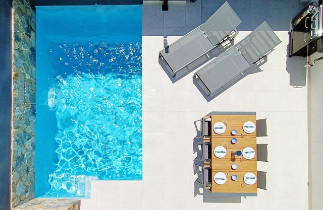 Villa mit Pool, Whirlpool und Dachterrasse