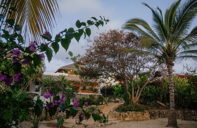 Casa La Bomba - Luxury and Serenity atop La Punta
