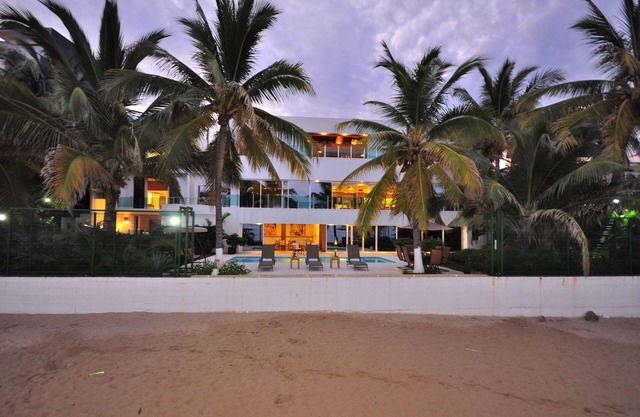 8 Schlafzimmer Voll besetztes modernes Strandhaus - zu Fuß in die Stadt!