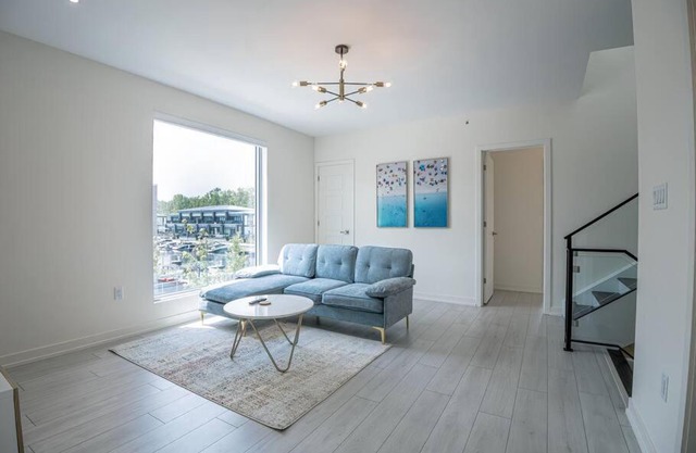 Casa Lago 5 Bed Waterfront House