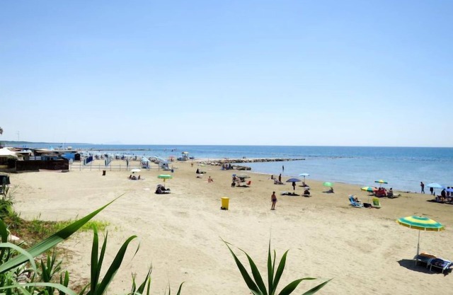 Ferienhaus Casa Le Terrazze (NET100) in Nettuno - 8 Personen, 4 Schlafzimmer