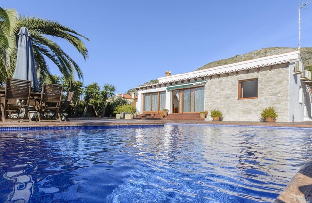 CASA LEA - Ferienhaus mit privaten Pool in Alcalali. WiFi gratis