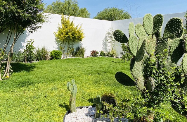 Casa Leoz Luxury Home