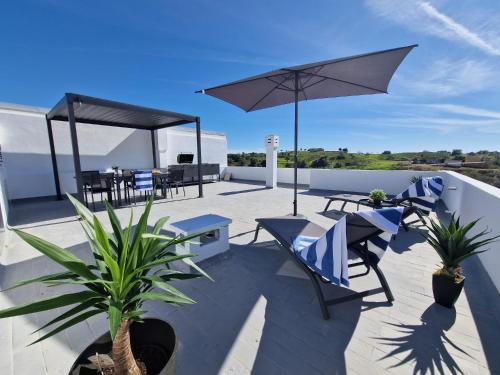 Casa Liberdade - Modern townhouse with terrace roof