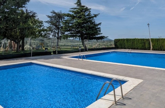 Cottage 10 Personen, kostenloser Pool, ideal für Familien, Haustiere erlaubt