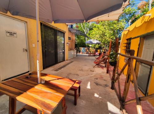 CASA LILI LUXURY VALLADOLID "Fast Wifi, Hot Water, Kitchen & TV"
