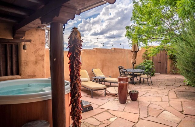 Casa Lobo - Wild Relaxation - Private Hot Tub