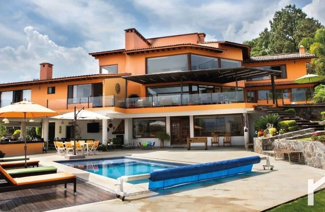 Casa Los Pinos: With lake view in Avándaro