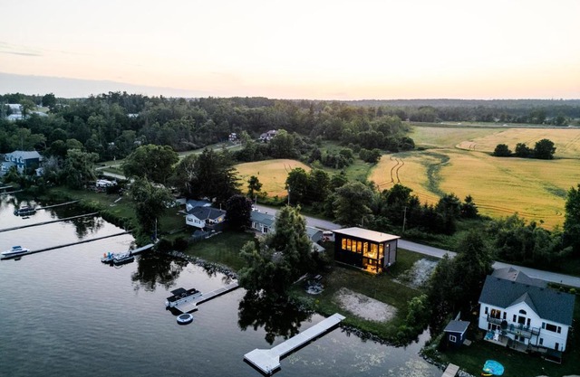 Casa Luna Chic Lakehouse BBQ Game Room LakeViews