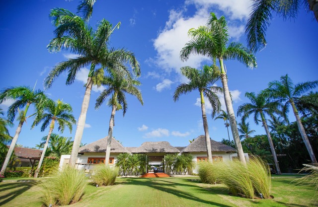 Casa de Campos Premier Tropical Modern Villa, nur wenige Gehminuten vom Strand entfernt!