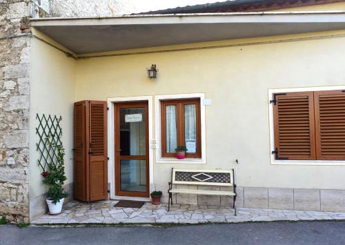CASA MAIRA IN CENTRO A SATURNIA