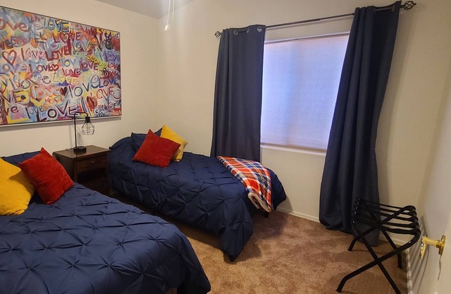 Casa Manzanita big size home and backyard. Location close to I-10, I-19