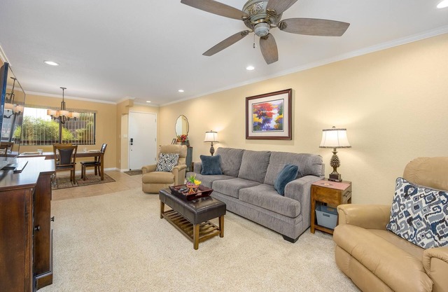 CASA MARGARITA-Anasazi Village-Lovely updated condo with pool/golf course views