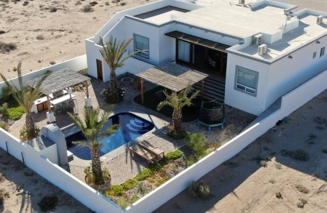 Casa Marimar with private heated pool at Laguna Shores Resort