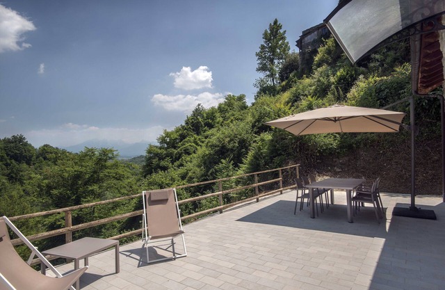Das Dorf Tresana "Casa Marina" große Terrasse mit spektakulärer Aussicht
