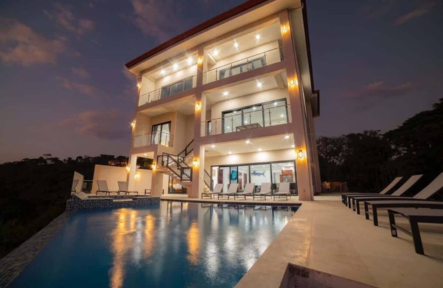 Casa Maverick. New 2024 Los Suenos Resort Private Pool Ocean View 7BR Sleeps 20