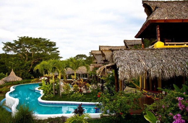 Casa Maya Lodge – Volcano-View | Infinity Pool