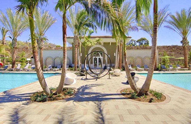 Casa Mira View: Stylish 1-Bedroom Apartment in Mira Mesa, San Diego