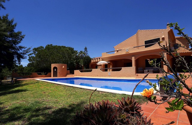 Casa Monte Novo - Familien Ferienvilla mit beheizbarem Pool und Meerblick