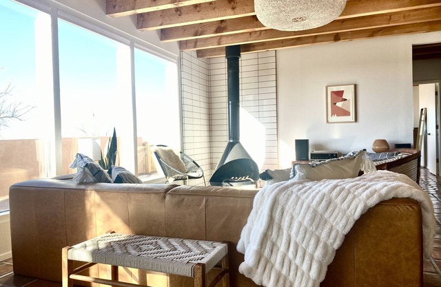 CASA NOPAL - An Artisan Retreat with Mountain Views