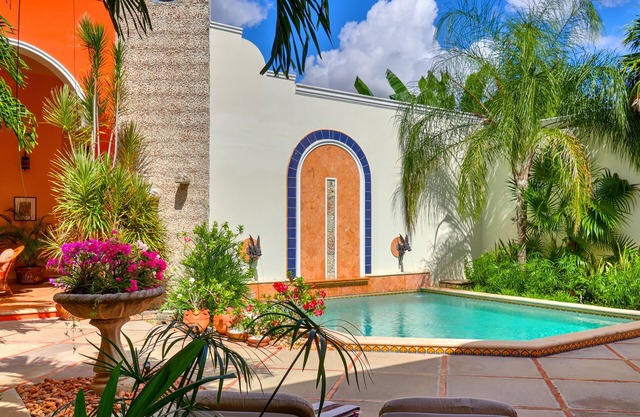 Casa Oasis Guest House and Spa