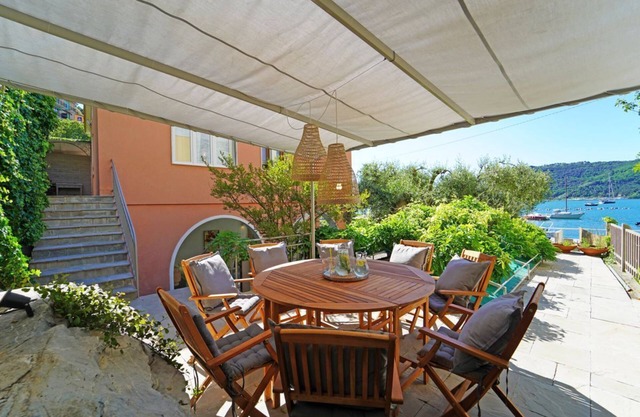 Casa Palmaria - Fünf Schlafzimmer Villa, Schläft 9