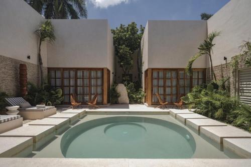 Casa Piedra - Paseo Montejo