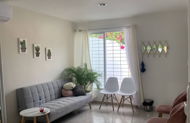 Casa Puerta del Sol ☀️Cozy 2bedroom Wifi. AC and TV