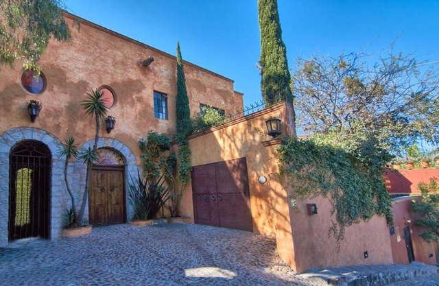 Casa Puesta del Sol w/views slps 8 3 bths 3 bed