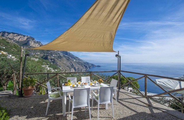 Casa Punta Paradiso - Romantic Seaside Retreat