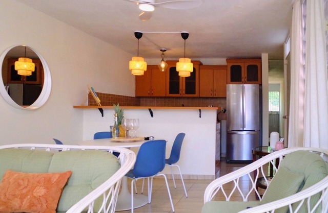Casa Rinconcito, walk to beach and plaza!