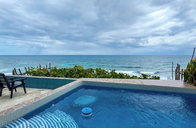 Entspannende Ocean Front 2 Zim Villa mit Pool + Ansichten !! TOLL für Freunde & Familie !!