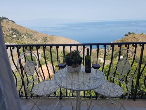 Casa "Rocca di Mola"