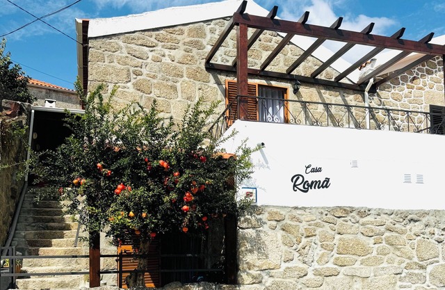 Casa Romã - Moradia em Pedra com Vista Para Parque Natural da Serra da Estrela