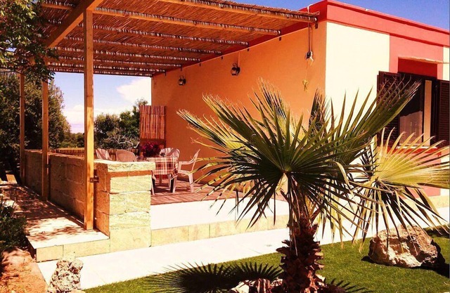 Casa Romina: Ein charakteristisches und einladendes unabhängiges Haus im charakteristischen Stil der Landschaft Apuliens.