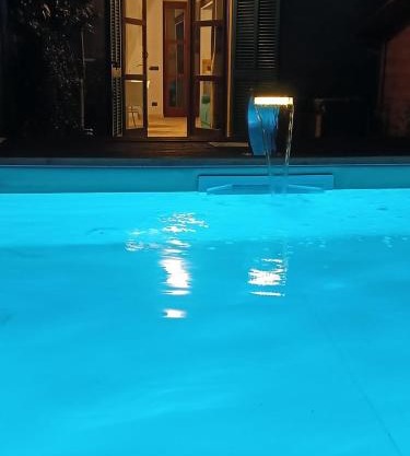Casa Safranum con mini piscina privata e giardino vista Langhe