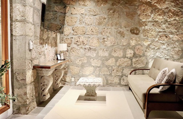 Casa Serdán Suites & Events