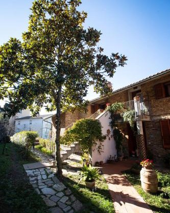 Casa Serena Massa Marittima centrale con giardino Bike friendly