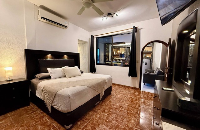 Casa Solar, Comfort Suite. Room in guesthouse (pet friendly)