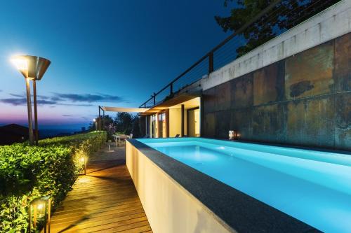 Casa sulle Langhe - Luxury Pool, Sauna and Jacuzzi
