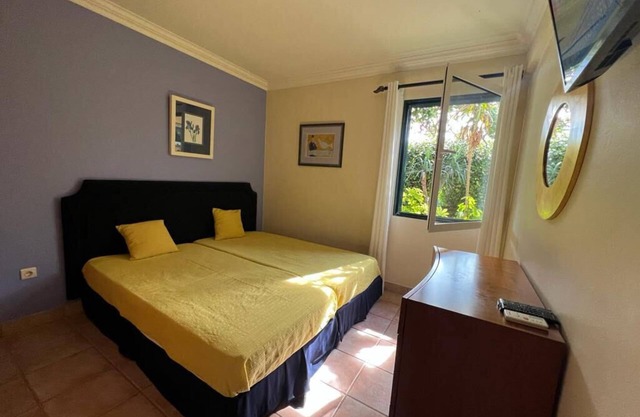 Casa t3, Térrea com Churrasco e Acesso Direto ao mar