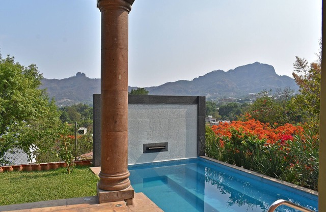 Casa Tara / B&B Tepoztlán with mountain view