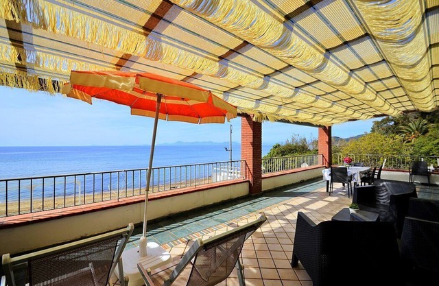 Casa Terry A: A graceful apartment located right on the beach, with Free WI-FI.