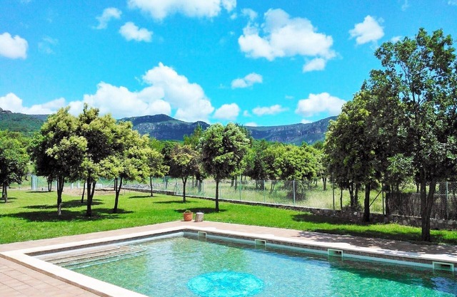 Casa Tor de Valant - Villa w/ Pool & Garden, close to Tarragona, Reus & beaches