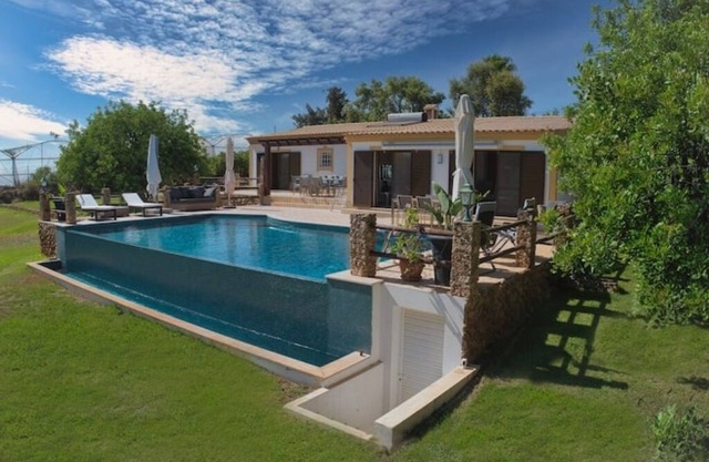 Casa Tranquility with beautiful pool and Jacuzzi!