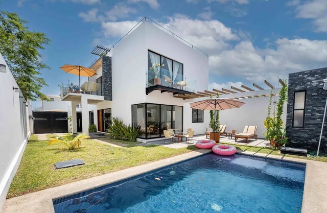 Casa Tres Iguanas, Gorgeous property in La Punta, Zicatela