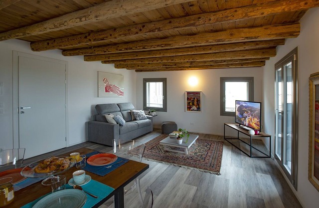 CASA VACANZE IL RE DELLA CANTINA-ELEGANT 2BEDROOMS ACCOMODATION IN PROSECCO AREA